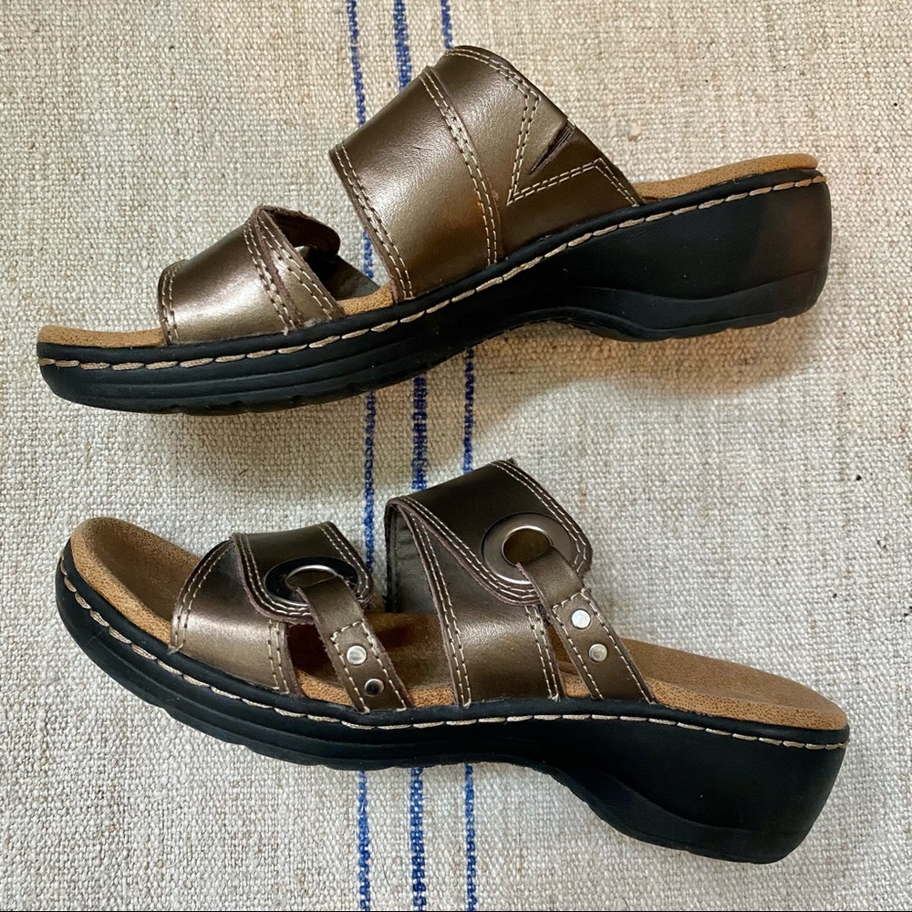 CLARKS Lexi Willow Sandals